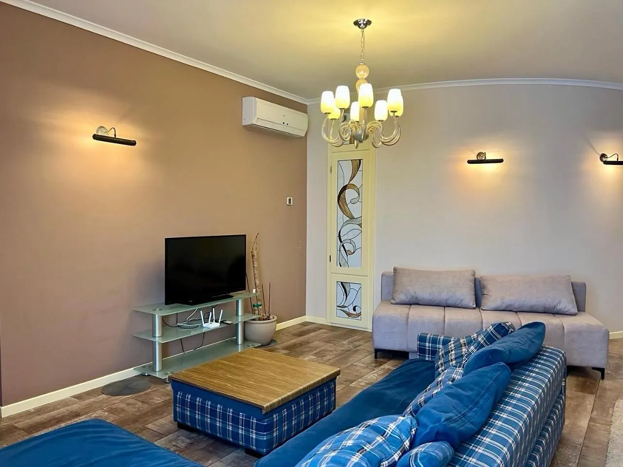Apartment On Klovsky Uzviz Kiew Ukraine