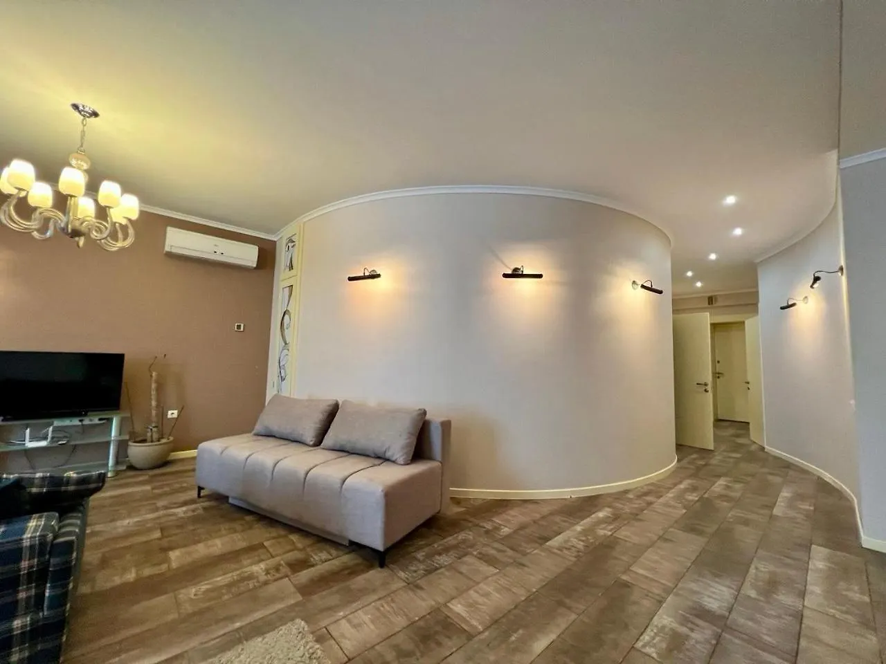 Apartment On Klovsky Uzviz Kiew